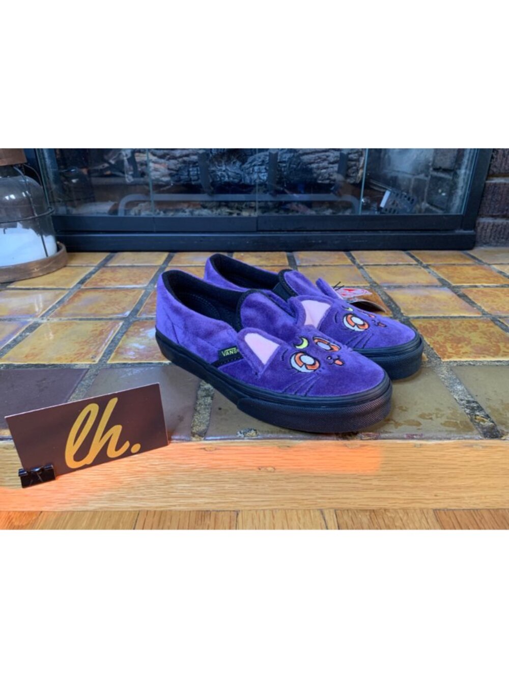 Kids 2 Vans x Sailor Moon “Luna” Purple Plush Slip On Shoes - Picture 4 of 7